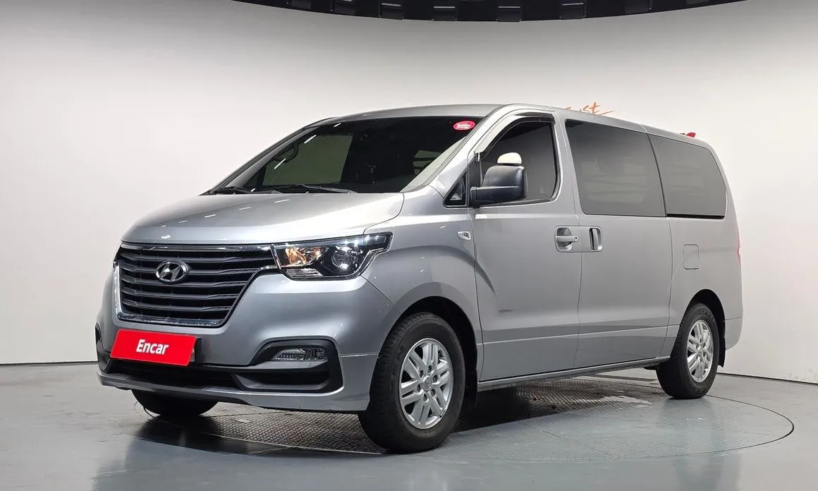 Hyundai Starex — фото 1