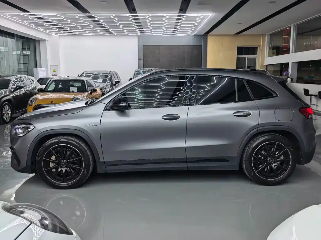 Mercedes-Benz GLA AMG — фото 7