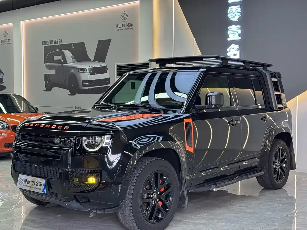 Land Rover Defender — фото 1