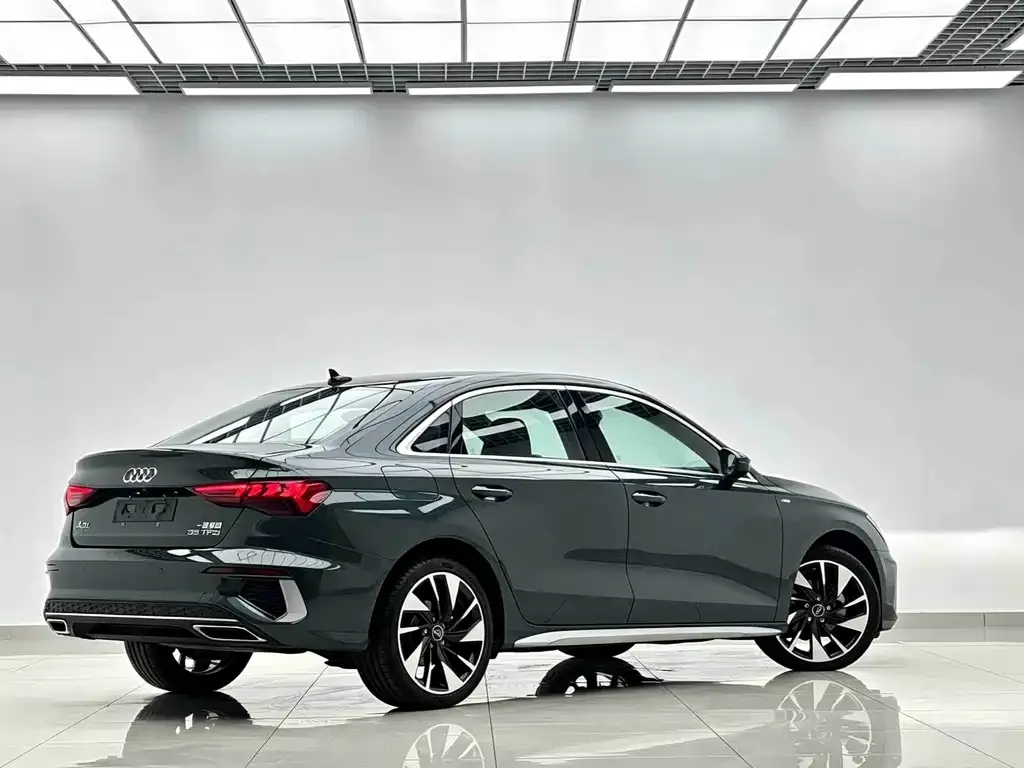 Audi A3 — фото 9