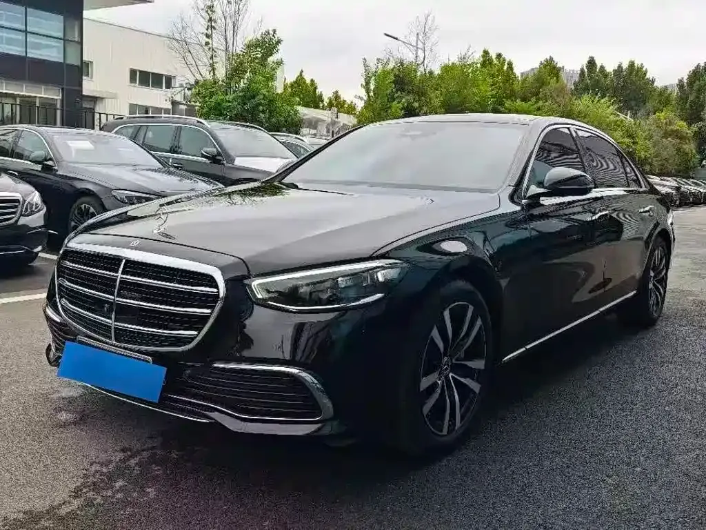 Mercedes-Benz S-Class — фото 1
