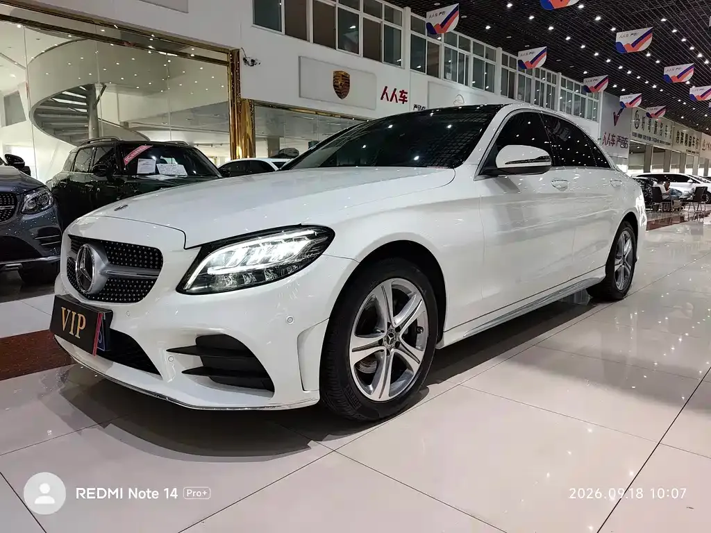 Mercedes-Benz C-Class — фото 1