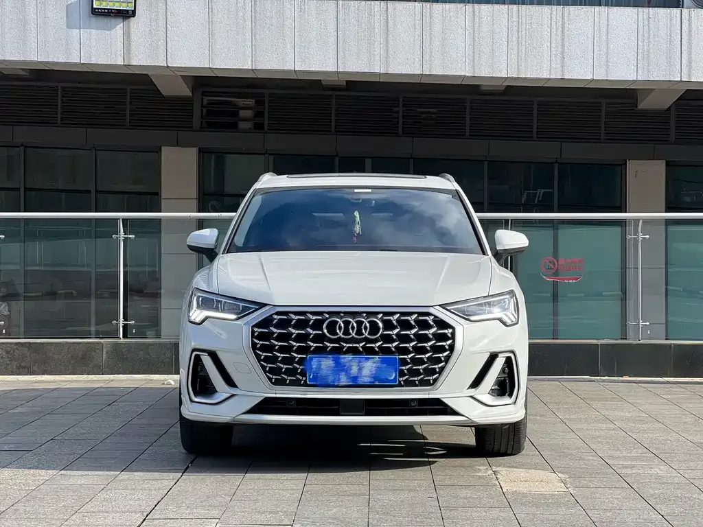 Audi Q3 — фото 3