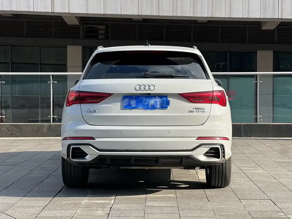 Audi Q3 — фото 9