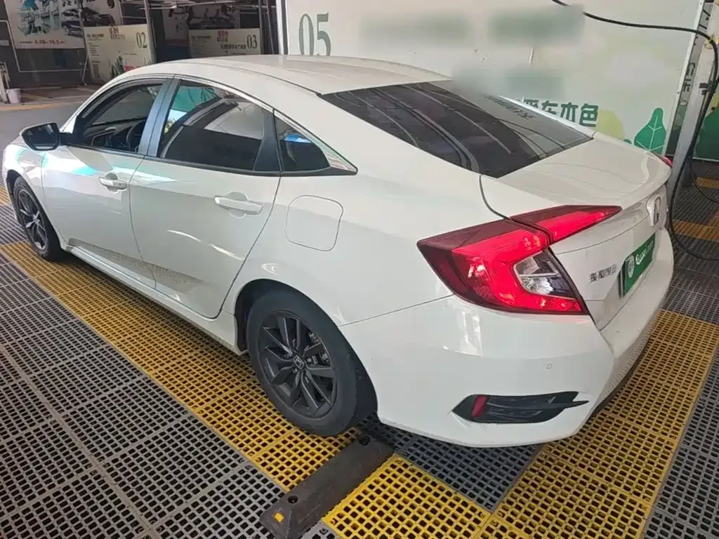 Honda Civic — фото 9