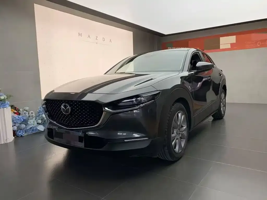 Mazda CX-30 — фото 1