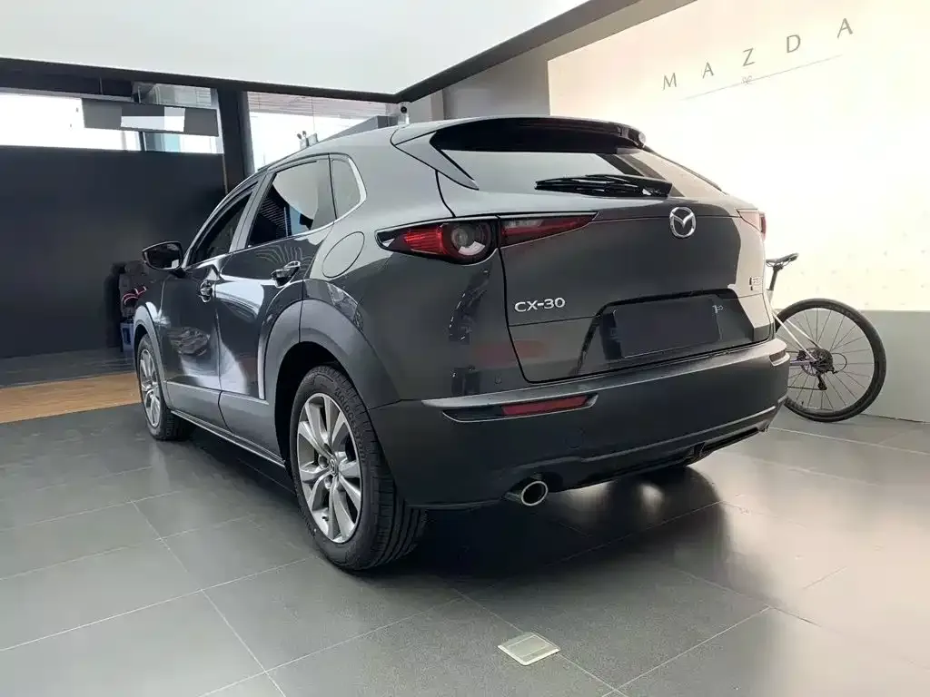 Mazda CX-30 — фото 10