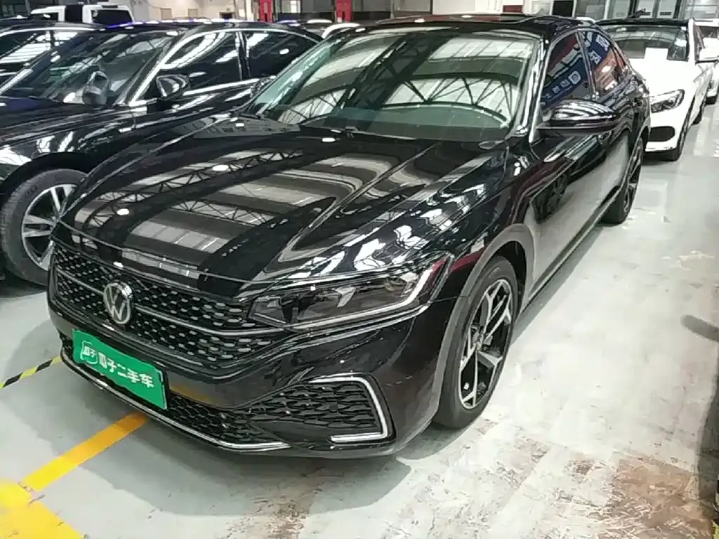Volkswagen Passat — фото 9