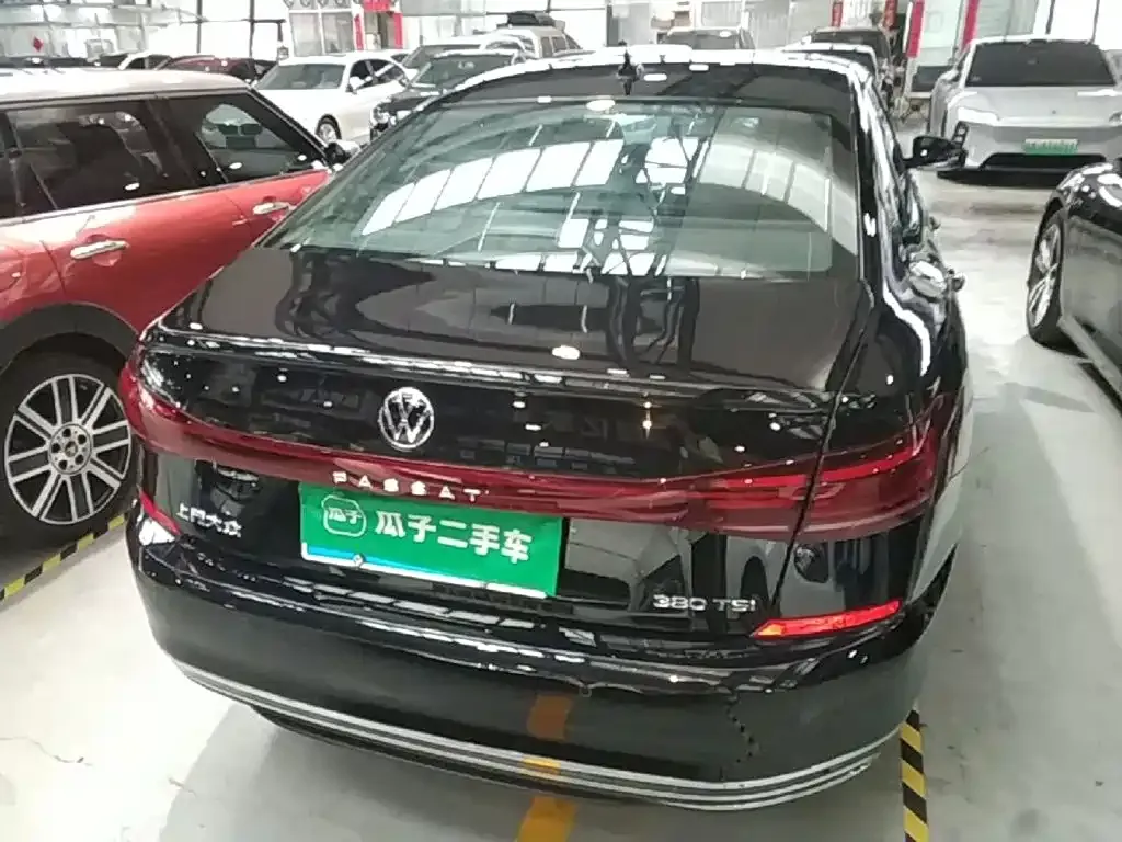 Volkswagen Passat — фото 2