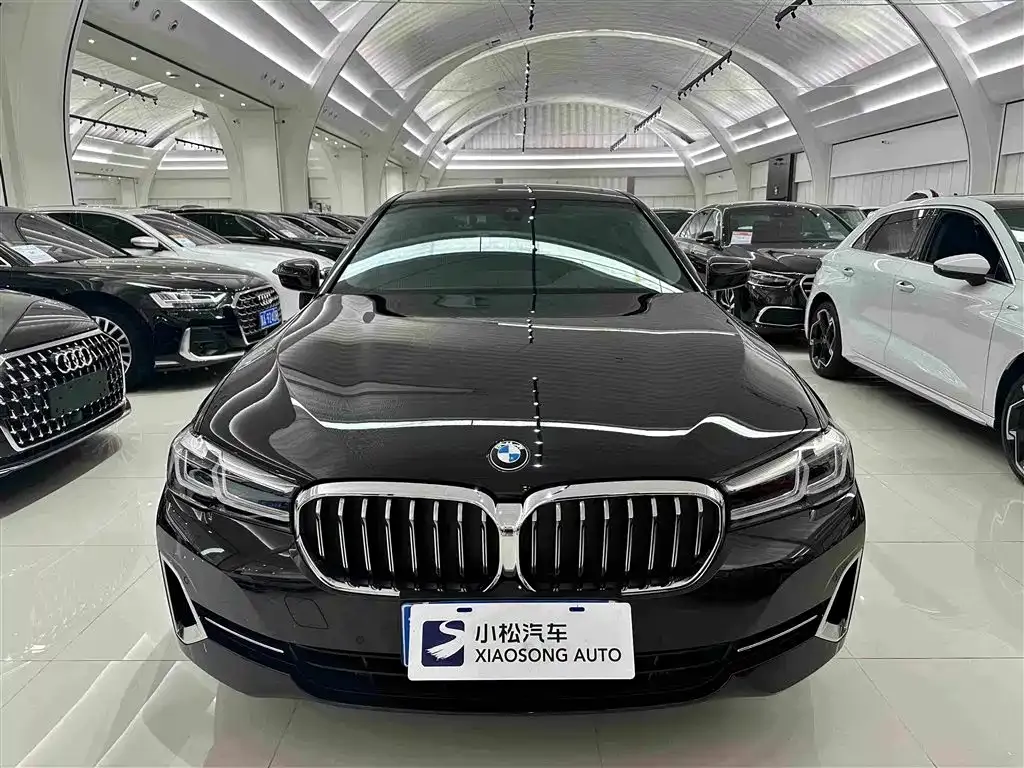 BMW 5 Series — фото 10