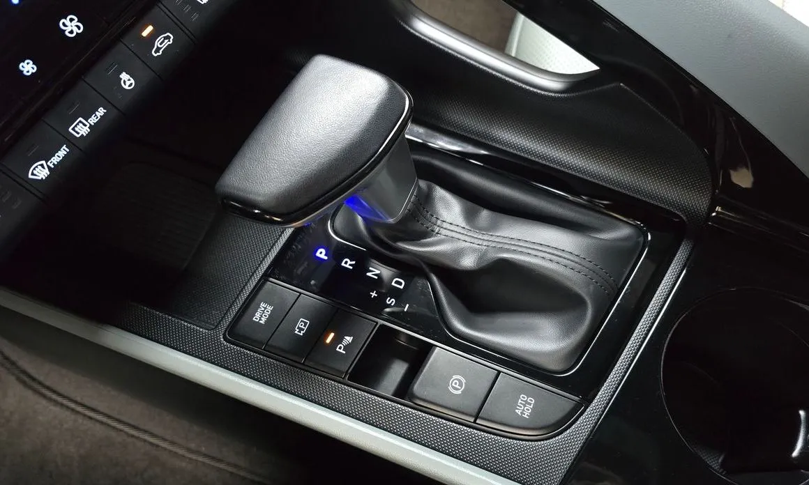 Hyundai AVANTE — фото 7