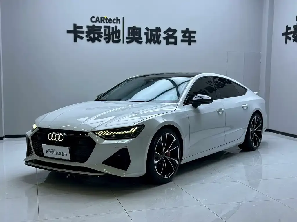 Audi A7 — фото 1