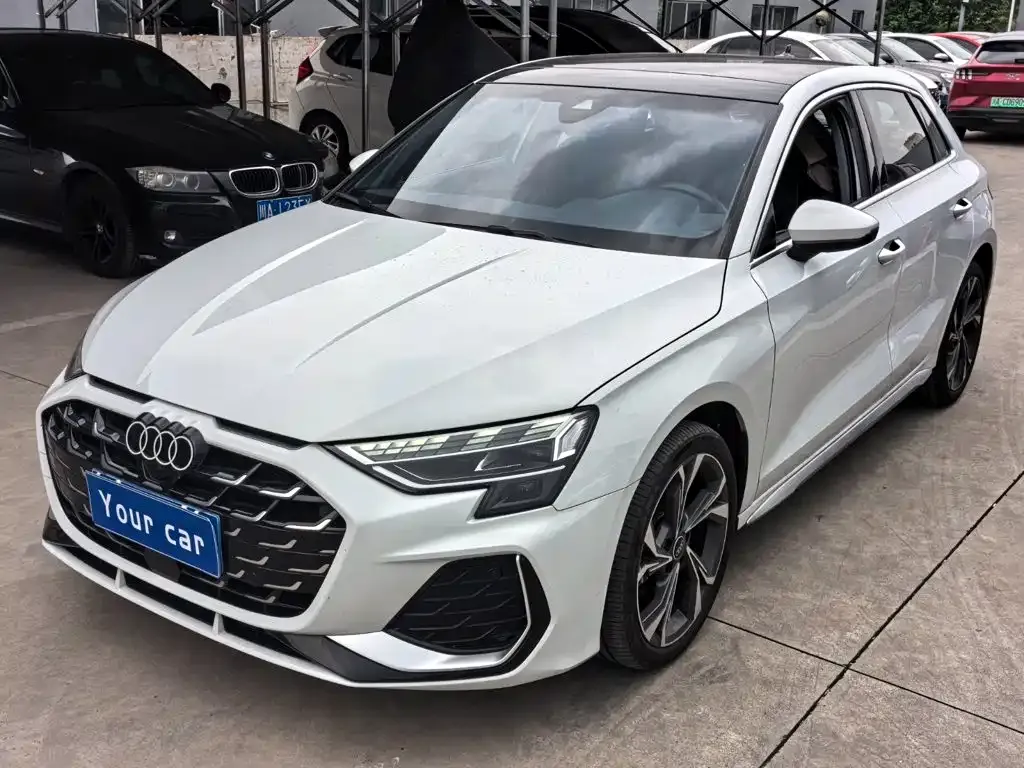 Audi A3 — фото 1