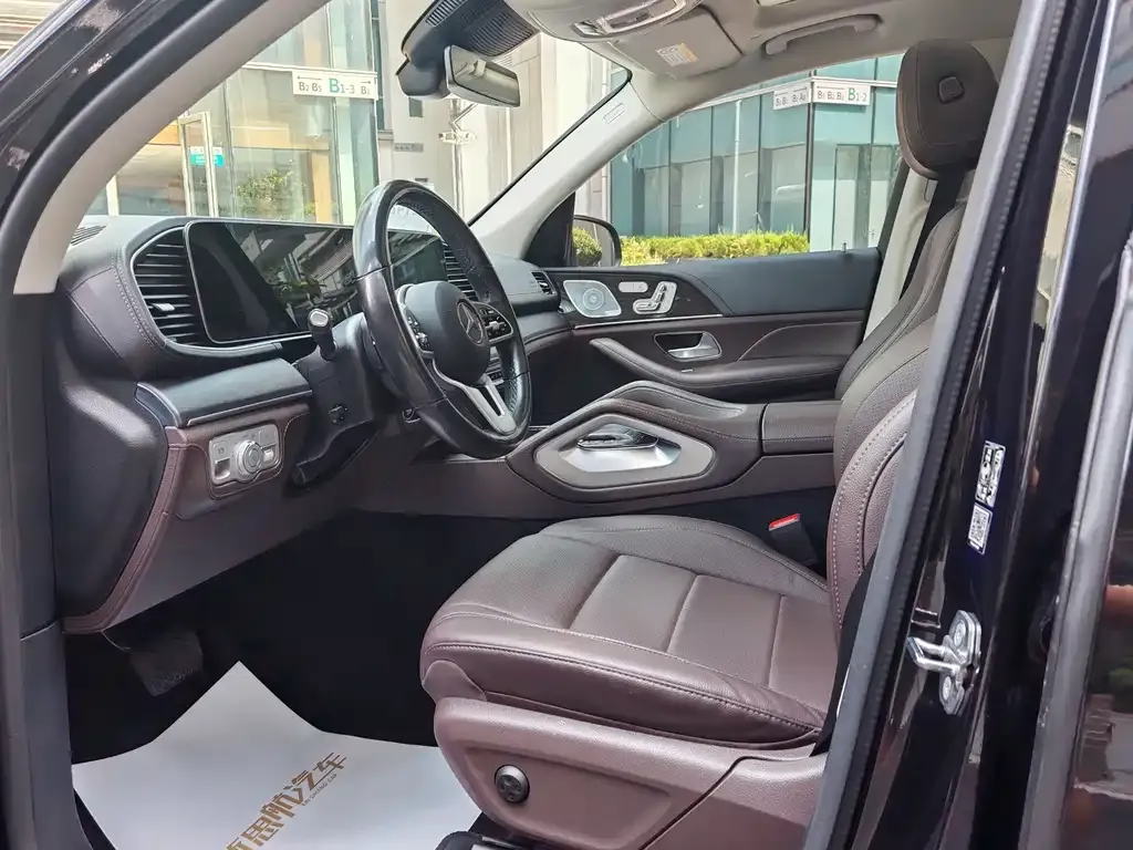 Mercedes-Benz GLS — фото 2