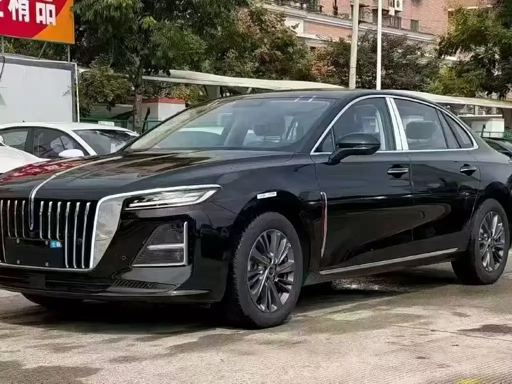 Hongqi H5 — фото 1