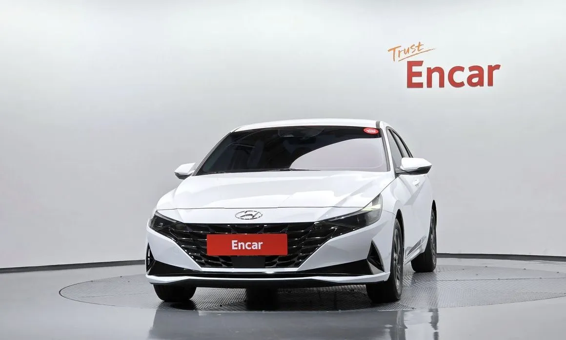 Hyundai AVANTE — фото 3