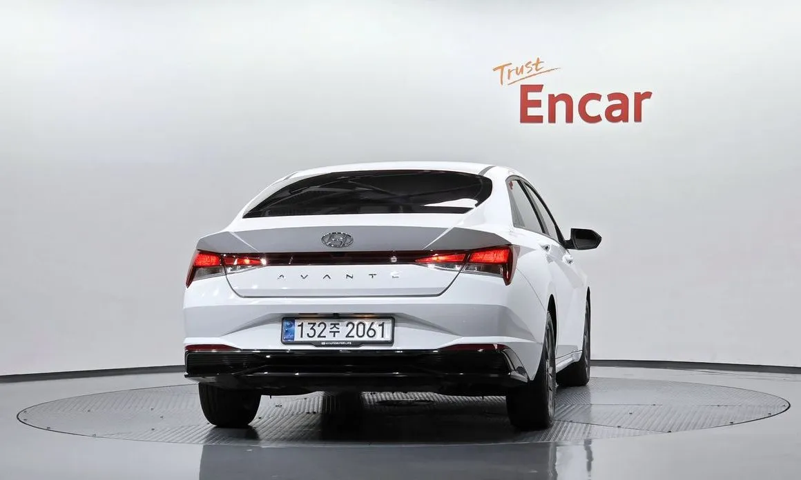 Hyundai AVANTE — фото 5