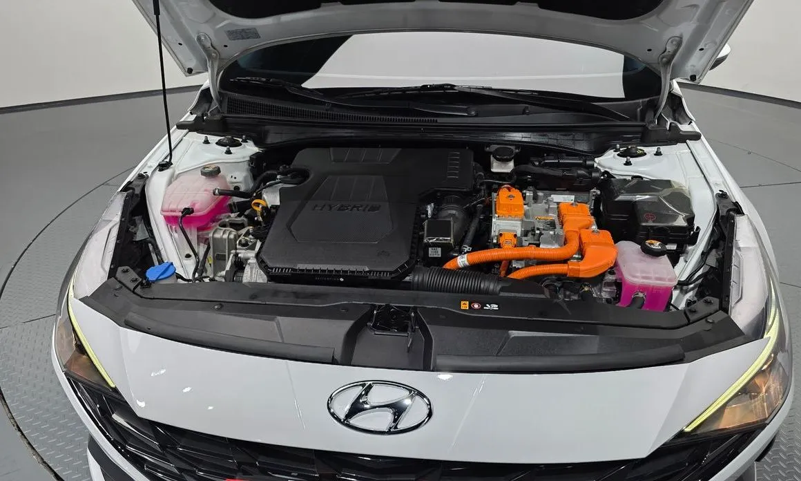 Hyundai AVANTE — фото 9