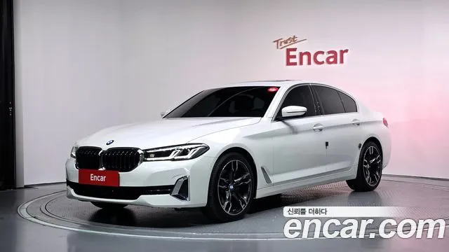 BMW 5-Series — фото 1