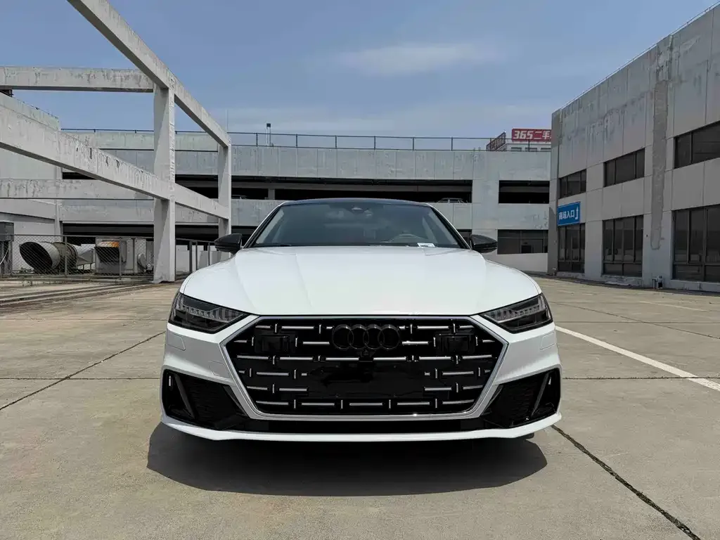 Audi A7L — фото 9