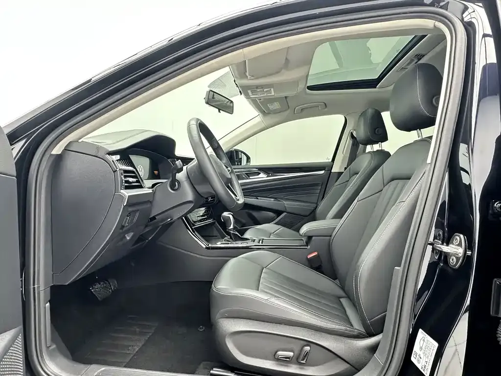 Volkswagen Passat — фото 8