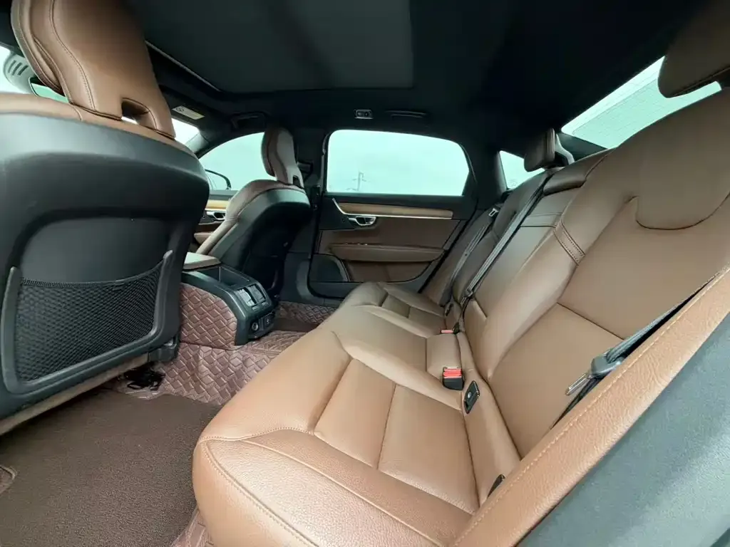 Volvo S90 — фото 2