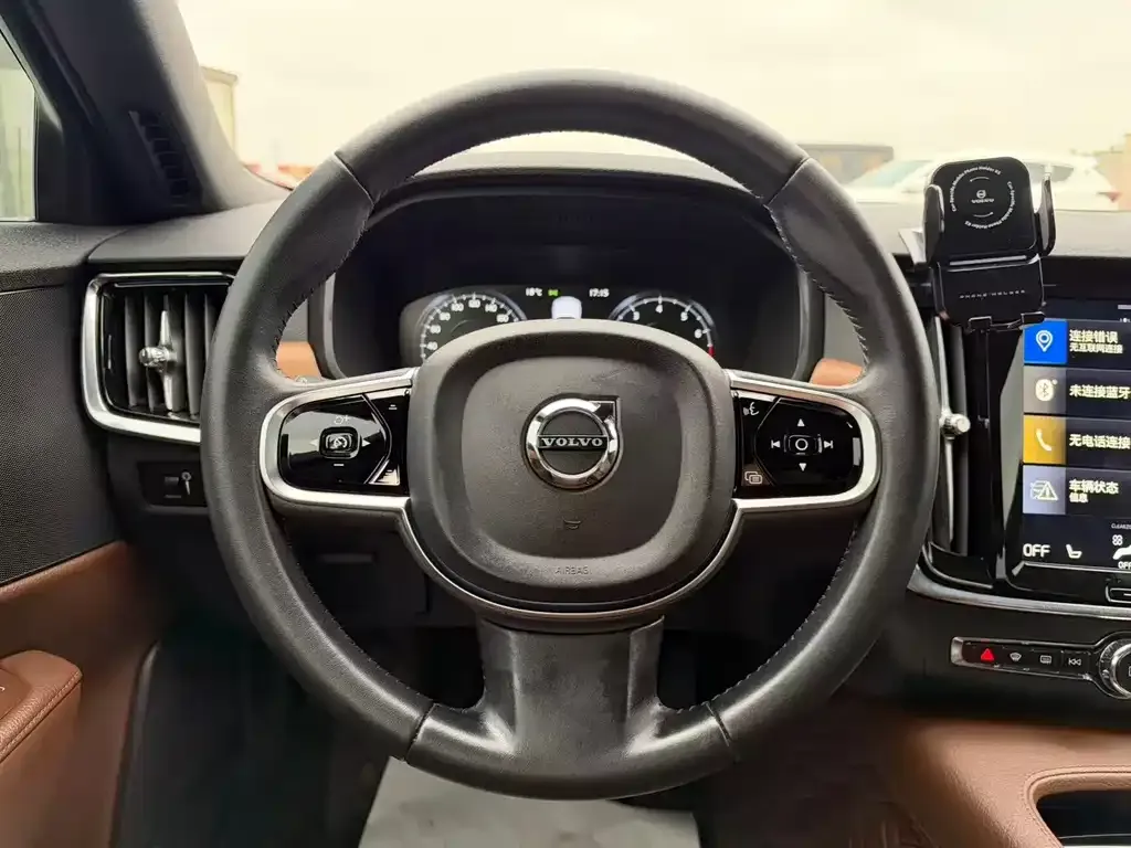 Volvo S90 — фото 9