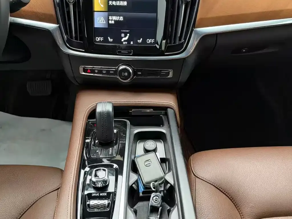 Volvo S90 — фото 6