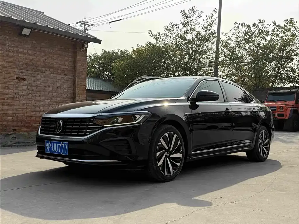 Volkswagen Passat — фото 1