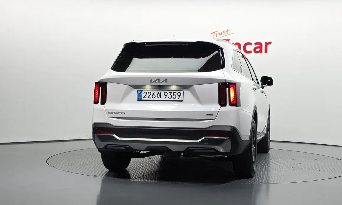 Kia Sorento — фото 6