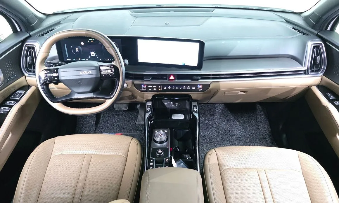 Kia Sorento — фото 8