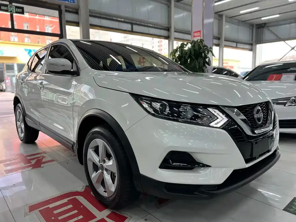 Nissan Qashqai — фото 2
