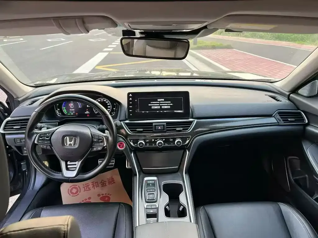 Honda Accord — фото 6