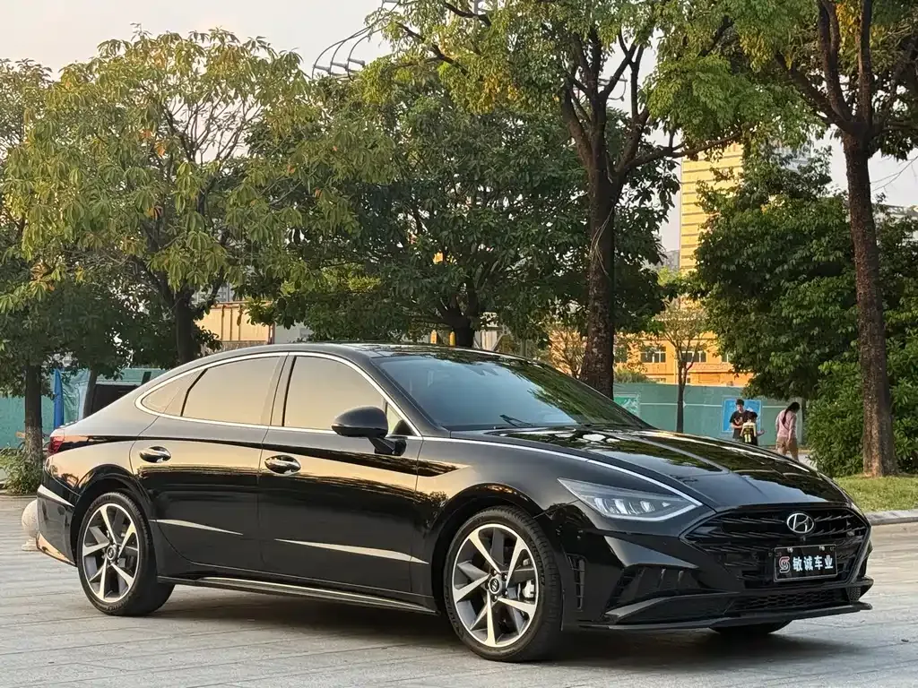 Hyundai Sonata — фото 9