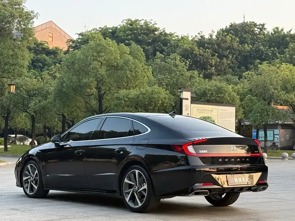 Hyundai Sonata — фото 7