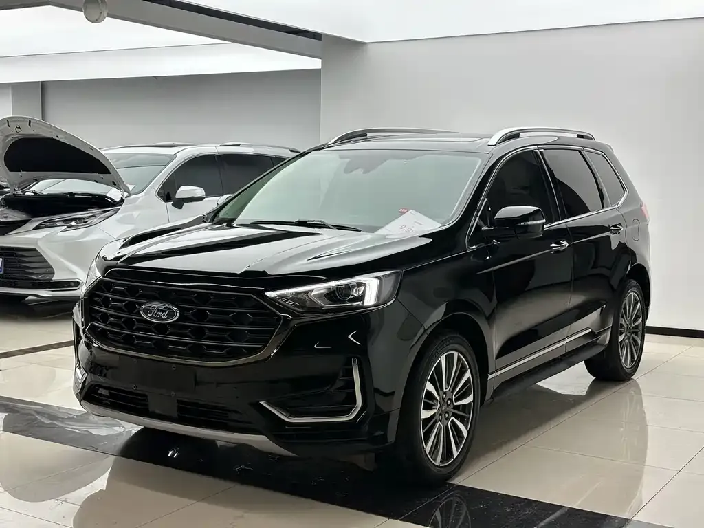 Ford Edge — фото 1