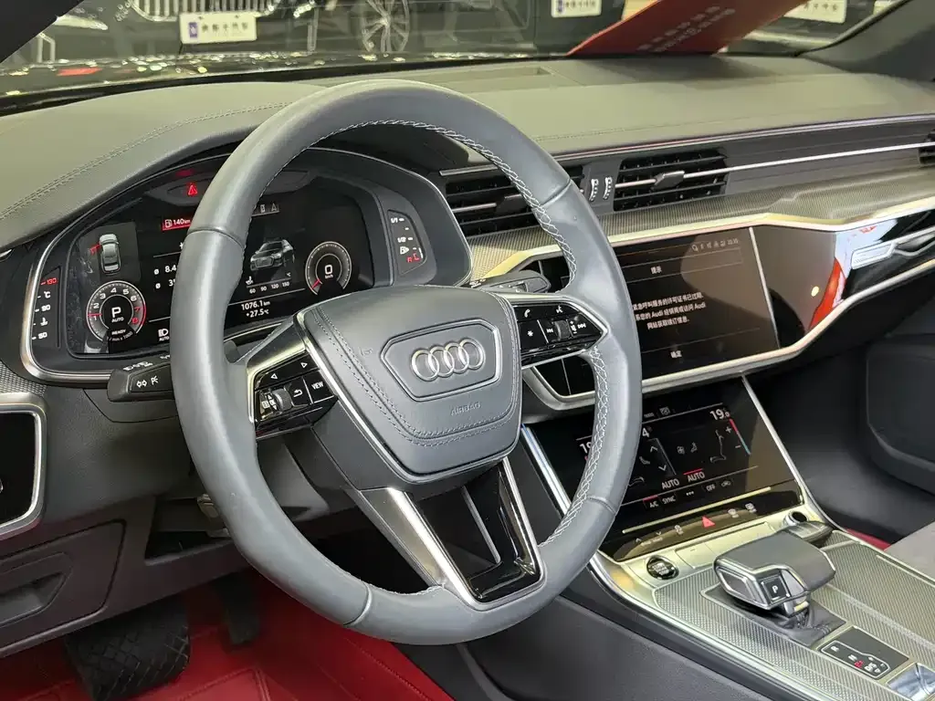 Audi A6L — фото 2