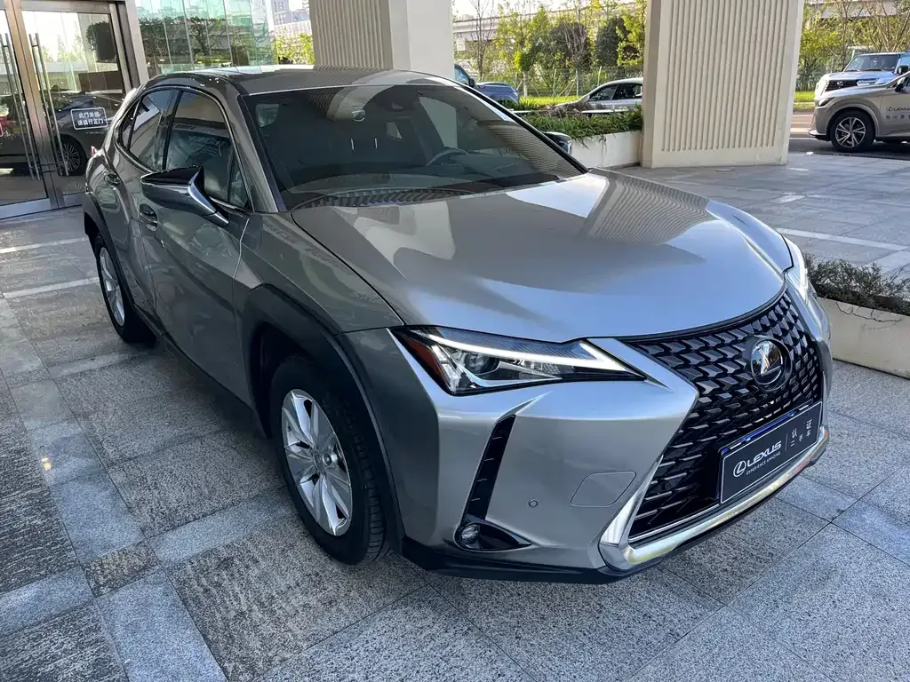 Lexus UX — фото 10