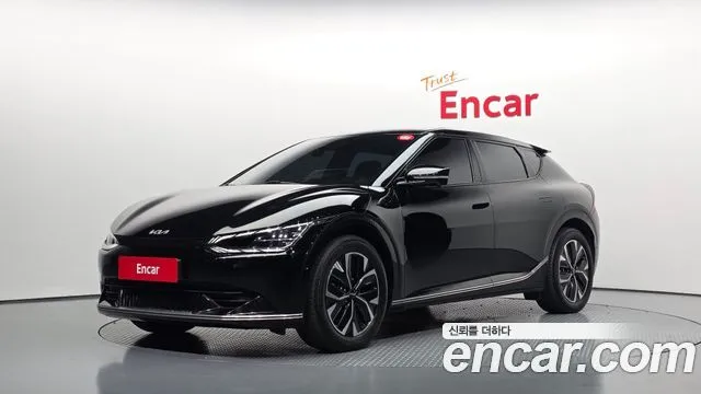 Kia EV6 — фото 1