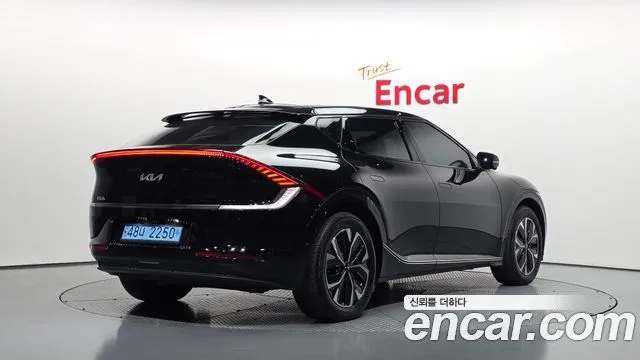 Kia EV6 — фото 4