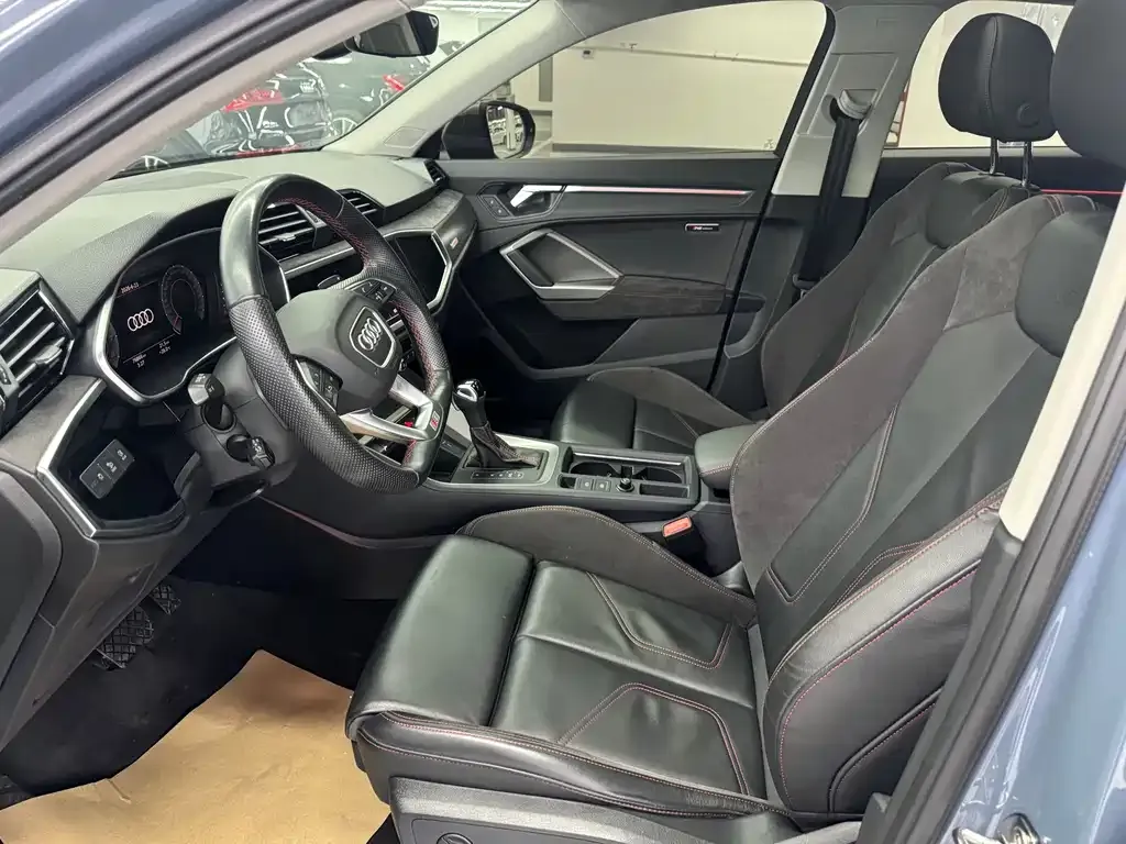 Audi Q3 Sportback — фото 4