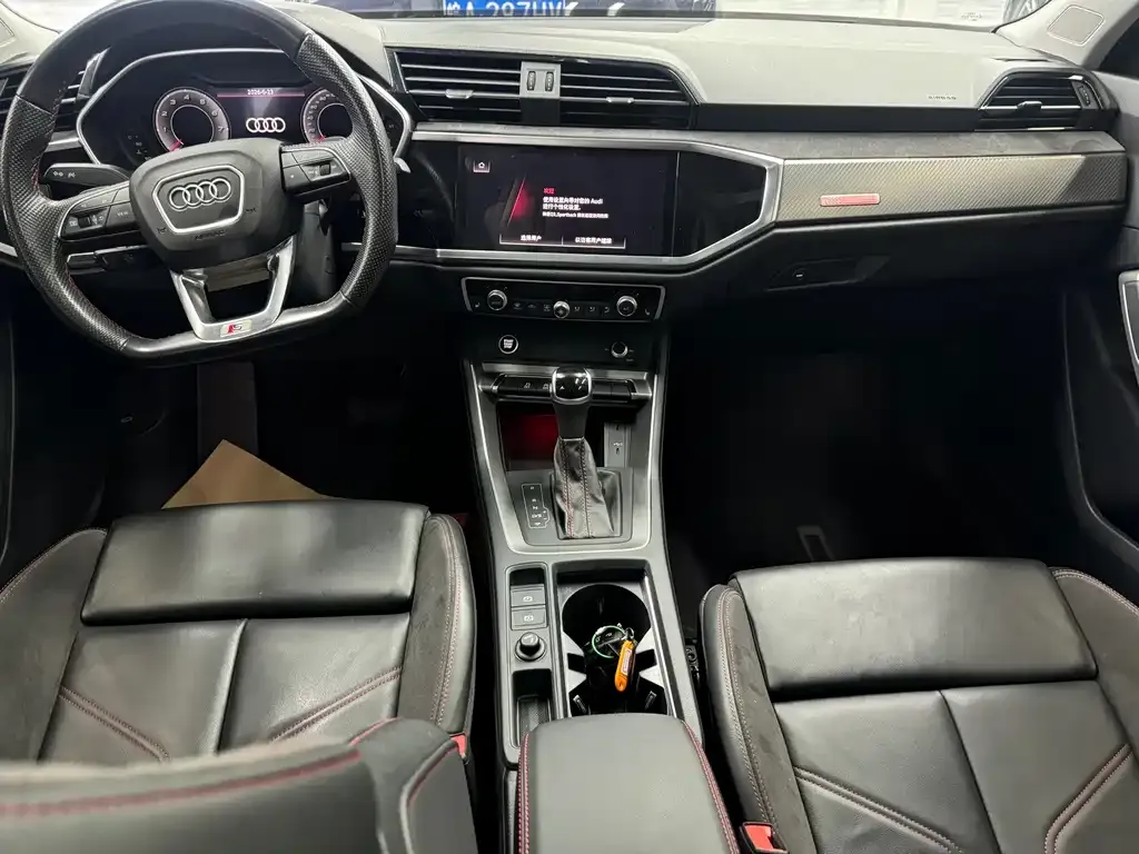 Audi Q3 Sportback — фото 7
