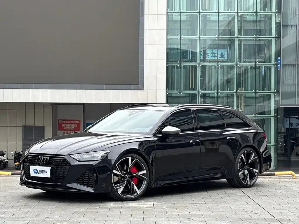 Audi RS 6 — фото 1