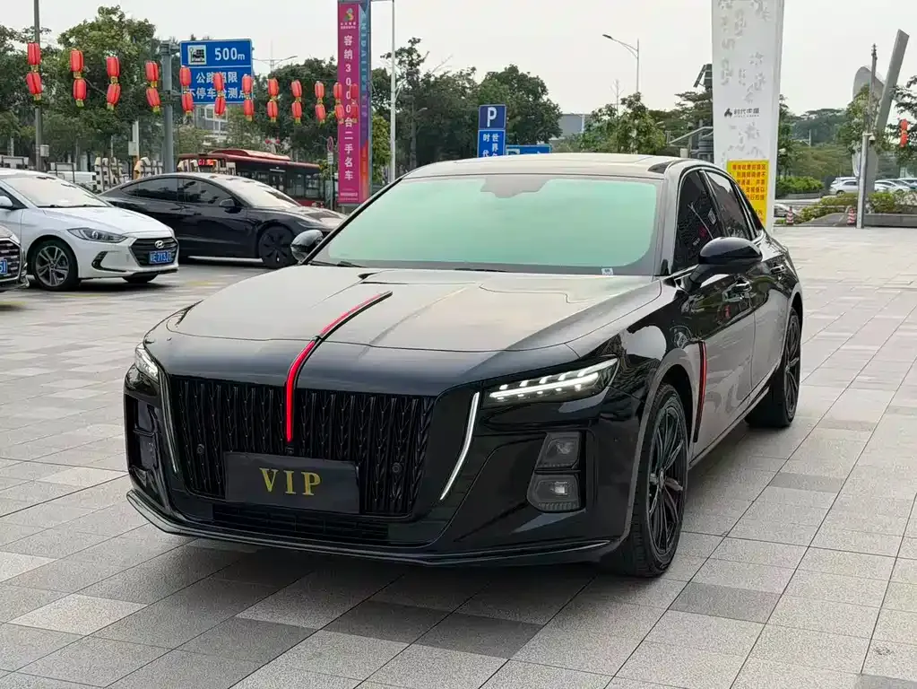 Hongqi H5 — фото 1