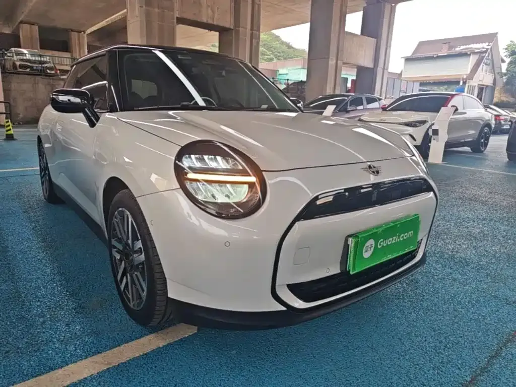 MINI Cooper EV — фото 9