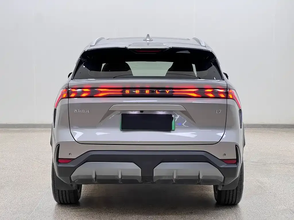 Geely Galaxy L7 — фото 7