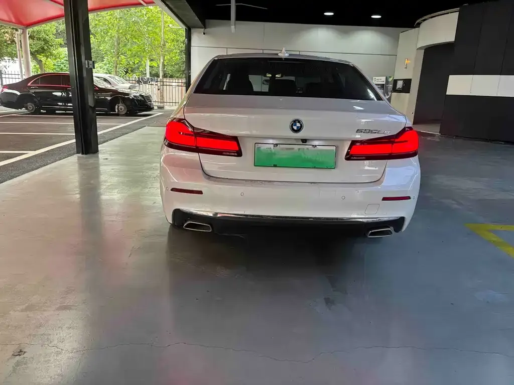 BMW 5 Series New Energy — фото 6