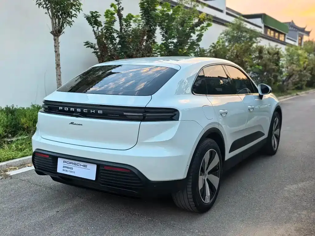 Porsche Macan EV — фото 6