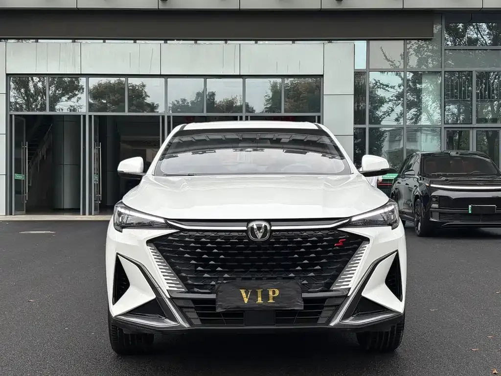 Changan X5 PLUS — фото 1