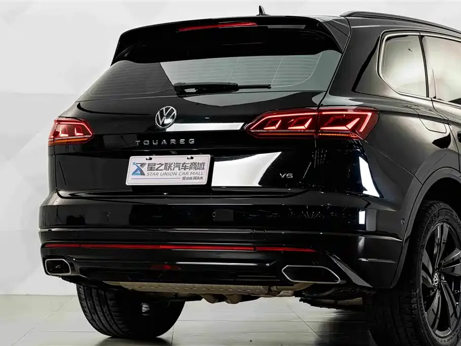 Volkswagen Touareg — фото 4